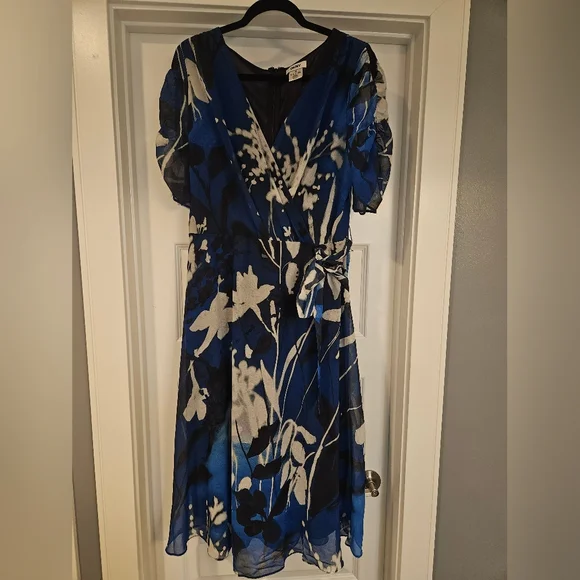 dkny blue midi dress Plus Size Sleeveless V Neck Midi Dress main image 1